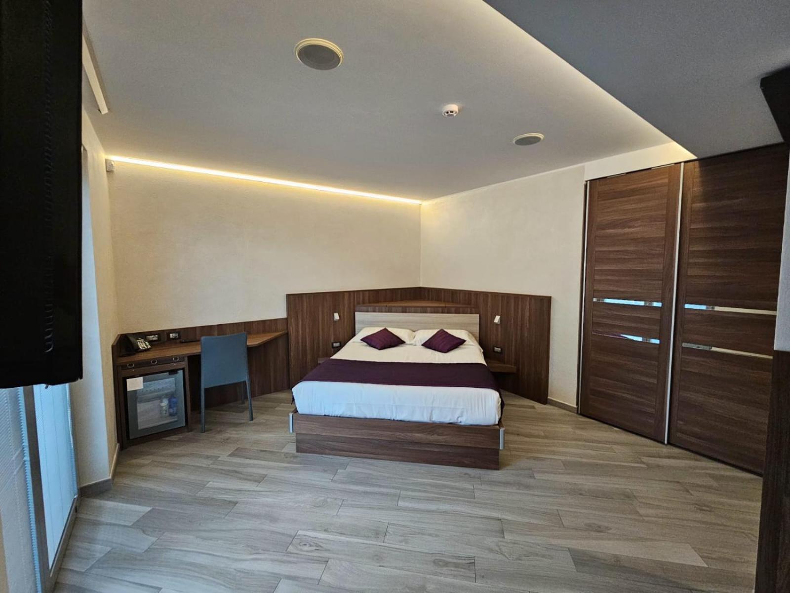 Mito Hotel 夏特林 外观 照片
