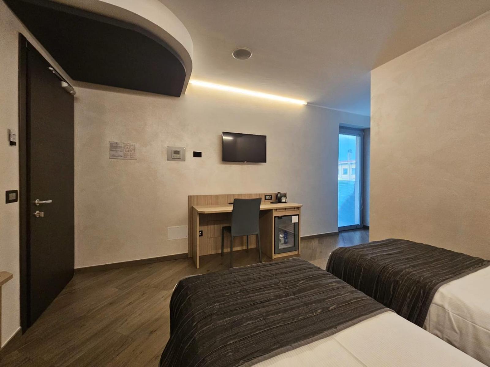 Mito Hotel 夏特林 外观 照片