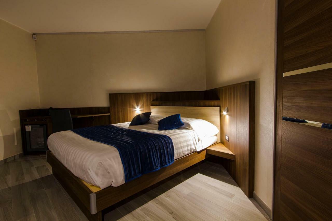 Mito Hotel 夏特林 外观 照片